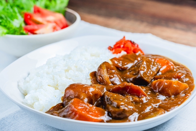 【カレーチェーン店】人気ランキング！好きなカレーチェーン店は？