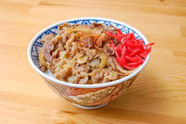 【牛丼チェーン】人気ランキングTOP7！好きな牛丼屋といえば？