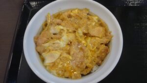 【なか卯】人気メニューランキングTOP7！好きなメニューは？