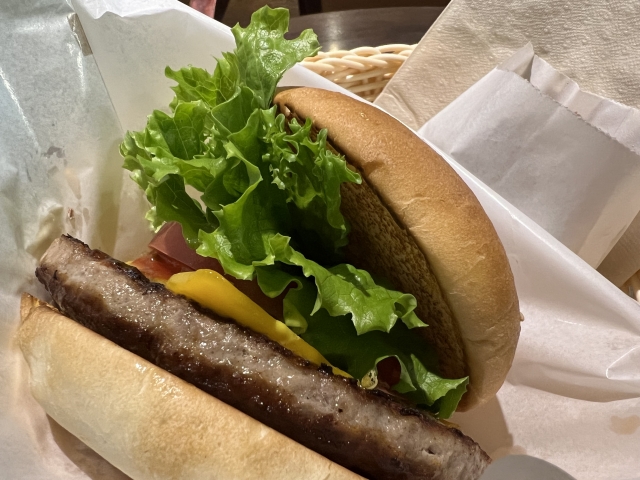 【ロッテリア】人気メニューランキングTOP8！好きなメニューは？